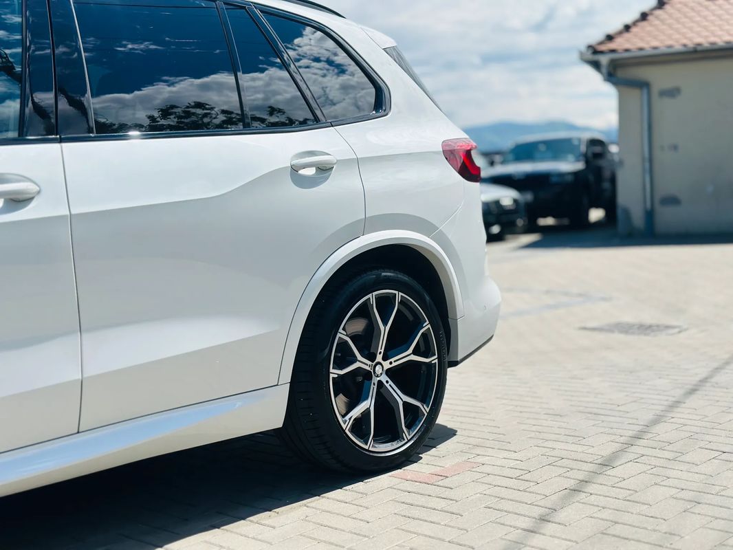 BMW X5 xDrive30d - 39
