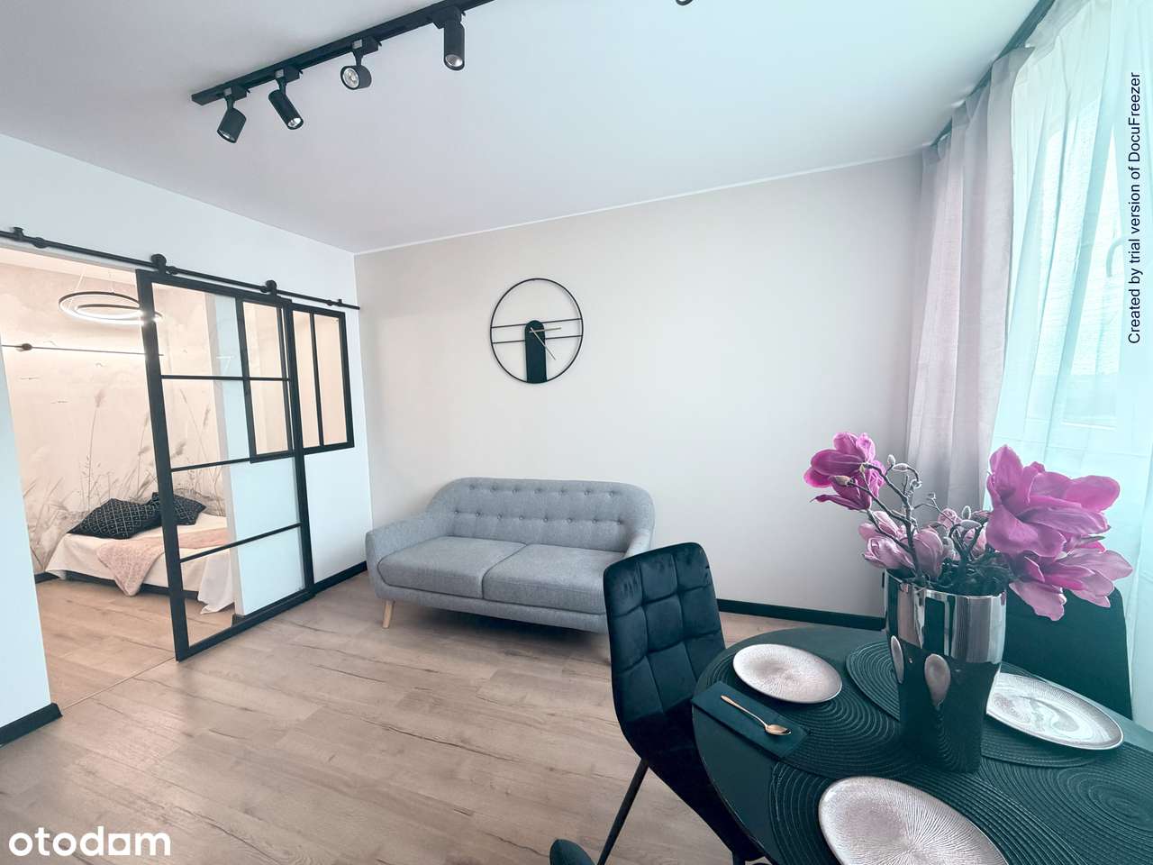 HIT! Przestronna kawalerka z osobną sypialnią  Lokalizacja przy UE - Pełny obrazek: 4/10