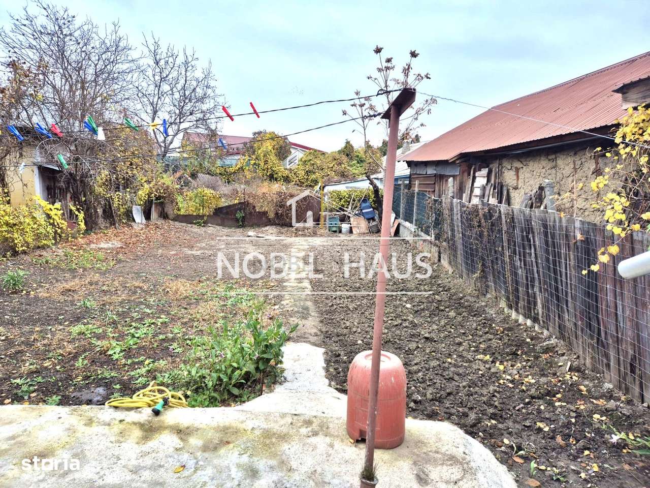 Casa si teren, central Barlad, str Al Sahia-1