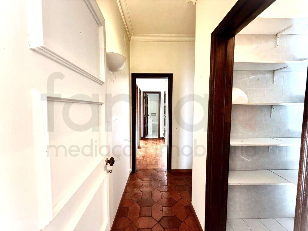 APARTAMENTO T4 EM OEIRAS-37