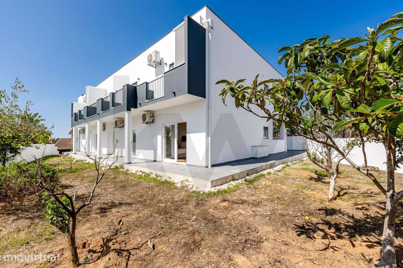 Prédio Residencial 17 Unidades – Totalmente Remodelado | Leiria-2