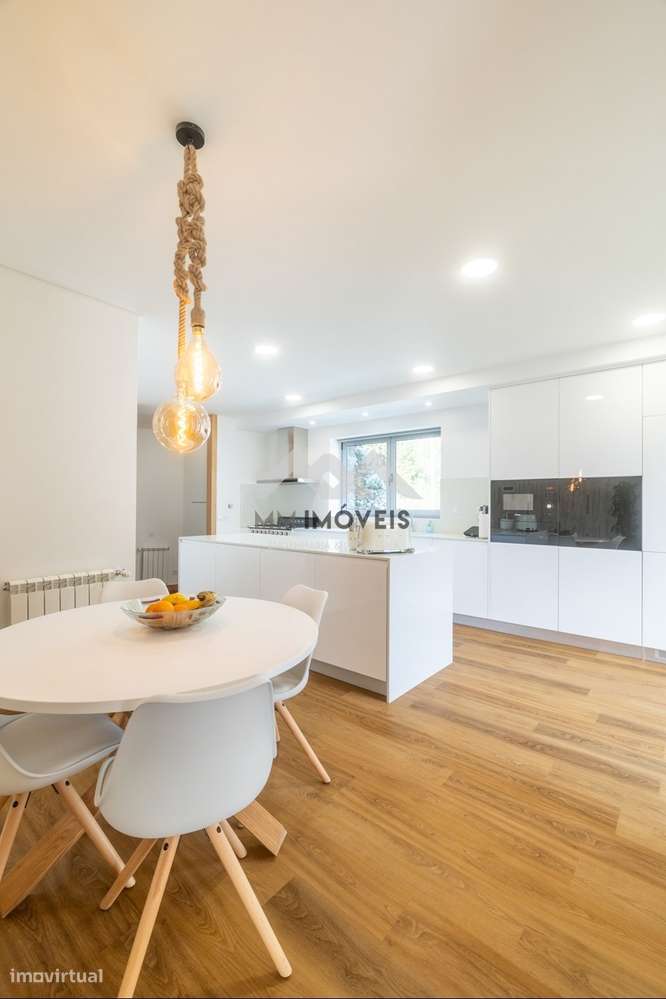 Moradia T6 | Braga | Isolada | Piscina | 1 000m2 | Terraço | Jardim |-58