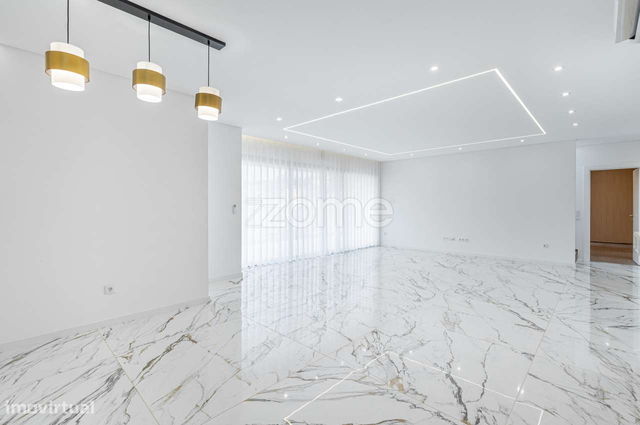 Apartamento T3 Penthouse com Vista Mar e Cidade no Caniço-17