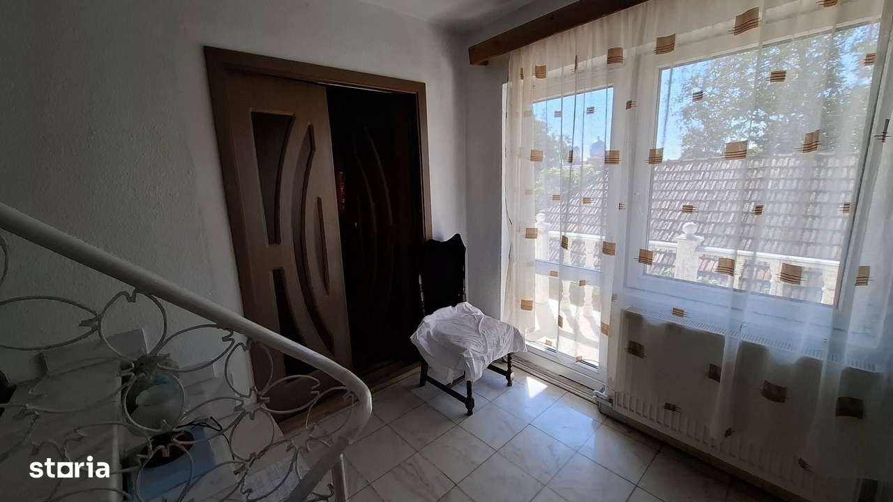 Casa cu 300 mp teren, singur in curte, spre vanzare, cart. Unirii-3