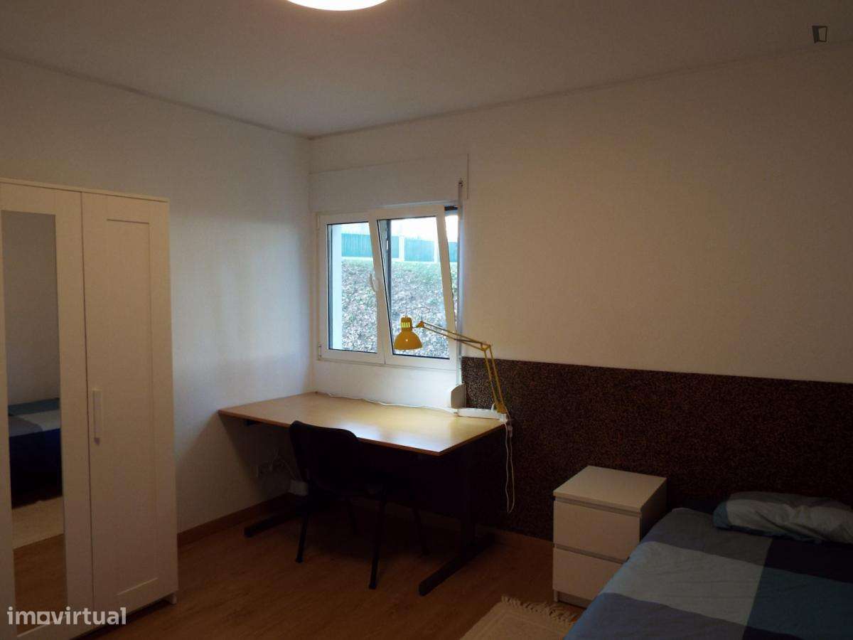 Quarto - localizado em Oeiras Lisbon - Grande imagem: 3/6