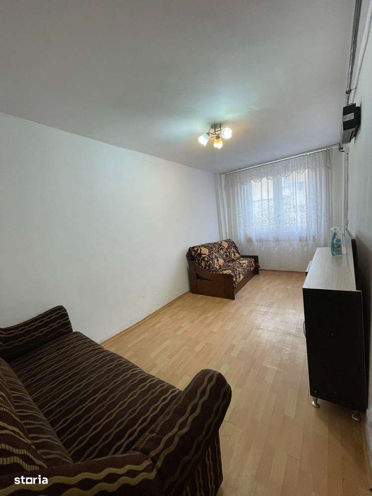 De vanzare garsonieră, etaj intermediar, 21.500 euro - Imagine principală: 2/9