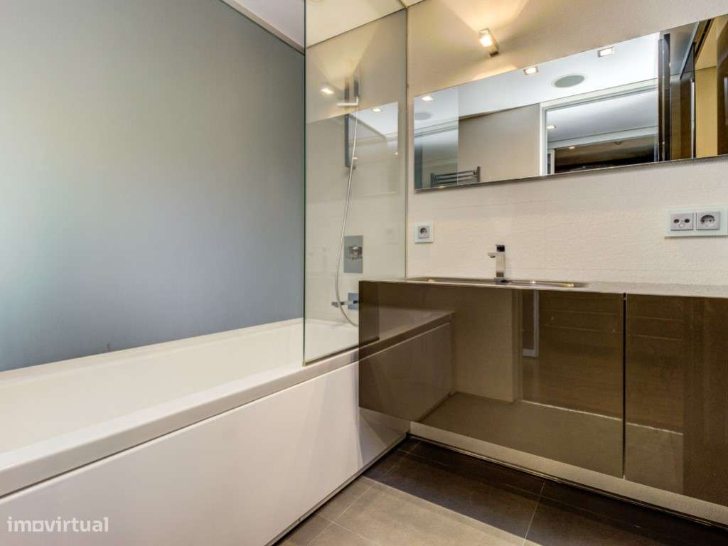 Apartamento T5 + 1 no Condomínio Jardins São Lourenço - Lisboa-29
