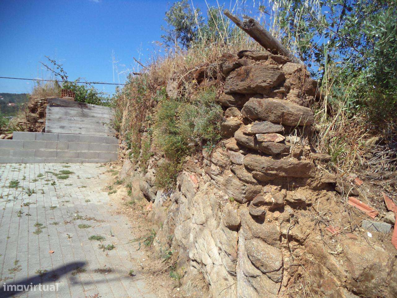 Terreno urbano, próx. da Albufeira do Castelo do Bode - Grande imagem: 4/9