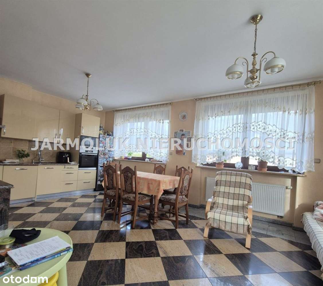 Hala Produkcyjna, dom i budynek biurowy-16