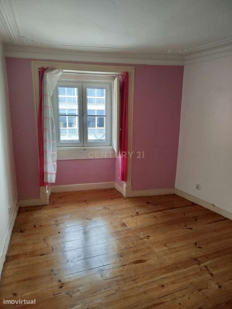 Edifício para Recuperação com Vista para o Rio em Lisboa (São Vicente) - Grande imagem: 2/41