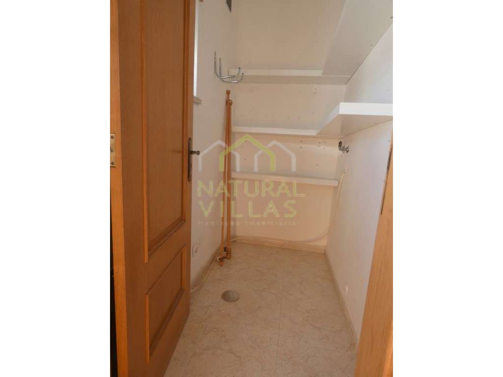 Apartamento T2 com Terraço e Vista Mar em Estoi - Grande imagem: 5/13