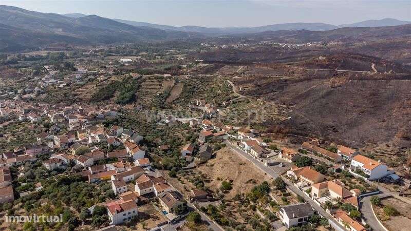 Moradia Isolada T3 / Covilhã, Peso e Vales do Rio - Grande imagem: 4/20