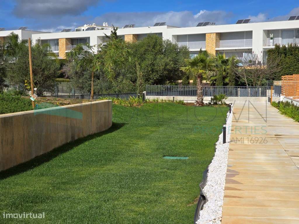 Magnífica Penthouse T3 com RoofTop - Albufeira Green-37