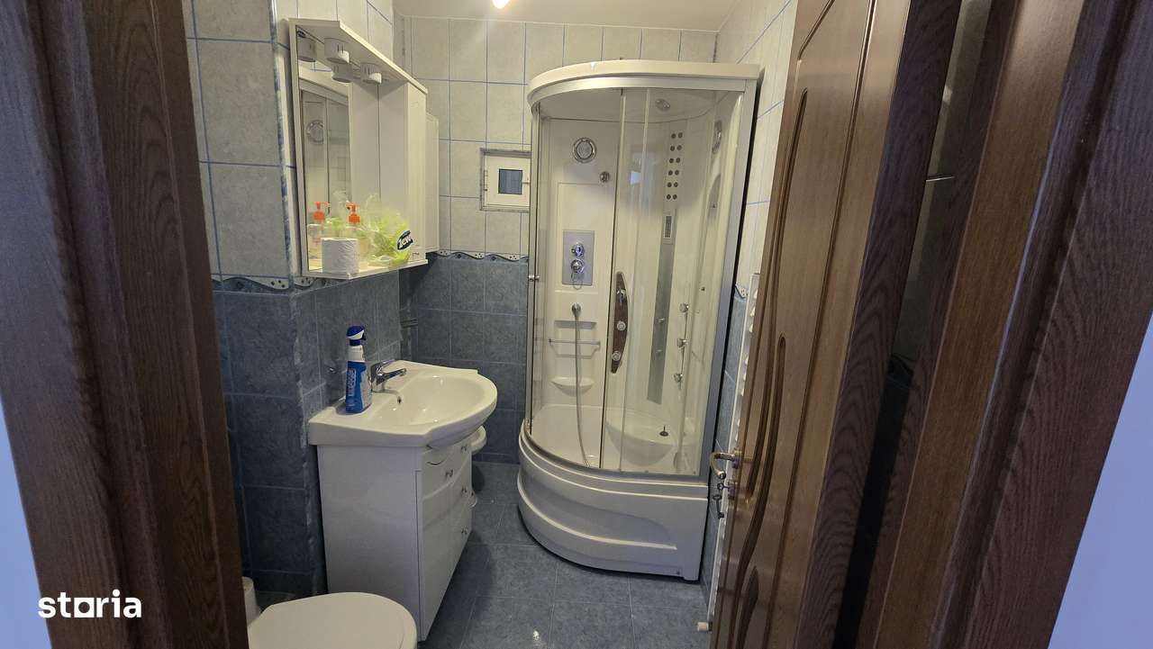 Vand 2 camere et 1,zona centrala-2