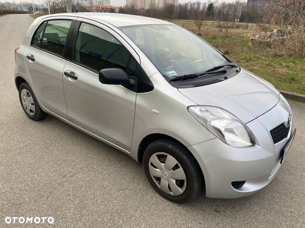 Toyota Yaris 1.0 Terra A/C - 2