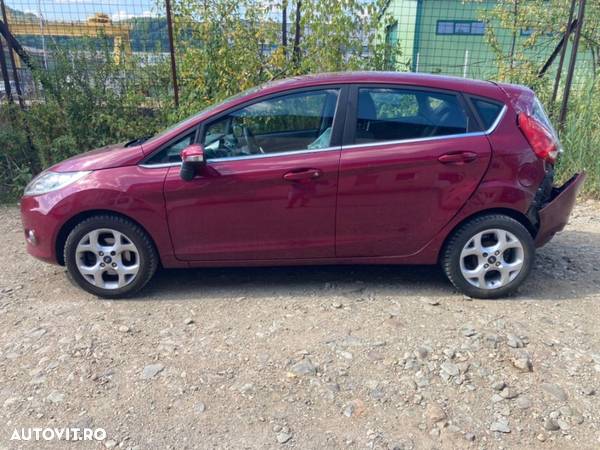 Dezmembrez Ford Fiesta VI 6 1.6 TDCI 2010 Euro 5 - 5