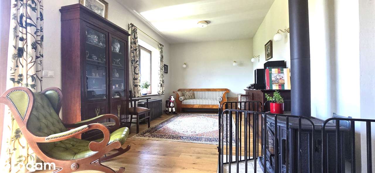 Dom z 3 ha działką na leśnej polanie-9