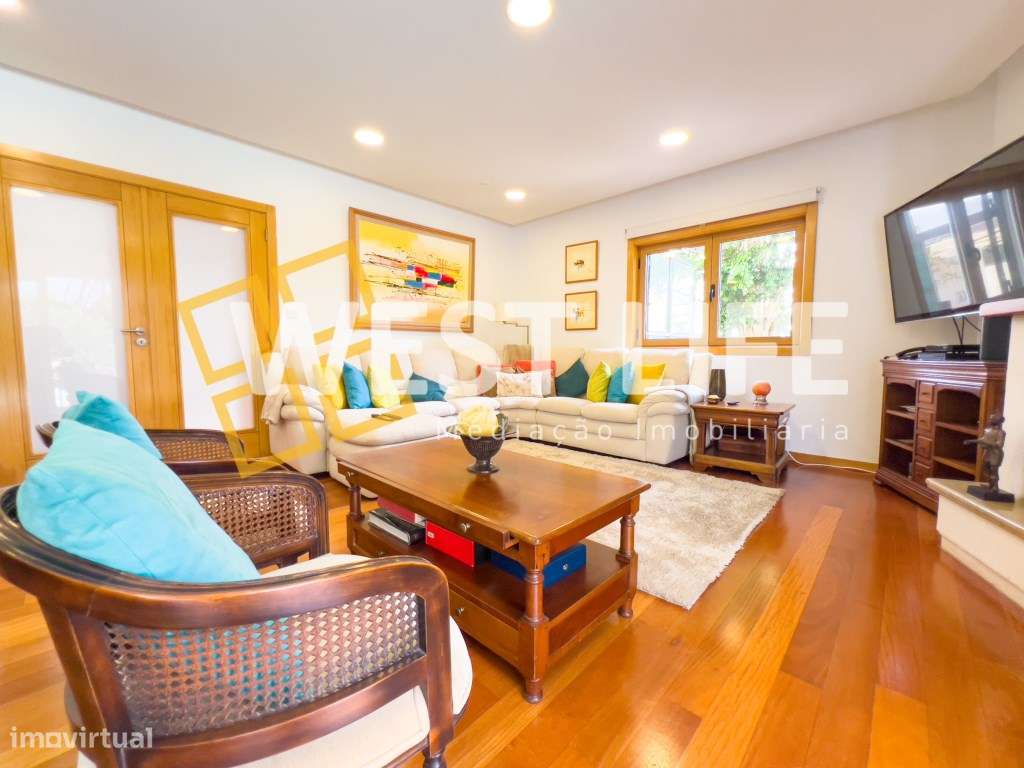 Moradia T4 de áreas amplas com jardim e piscina - Cascais - EXCLUSI... - Grande imagem: 5/47