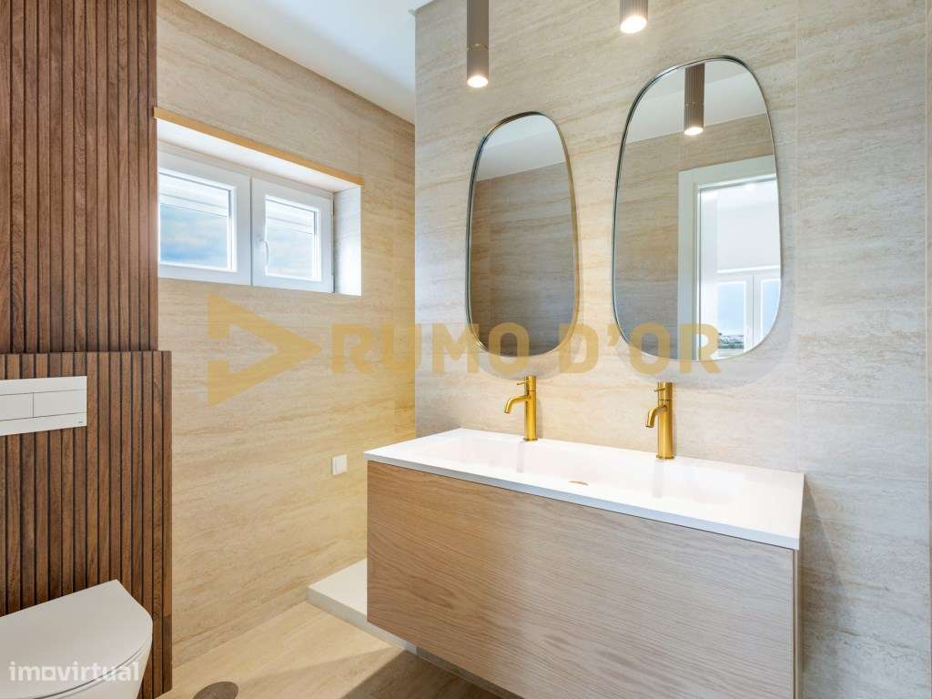 Exclusivo T2 com Vista Mar em Santa Cruz Elegância, Conforto e Loca...-11