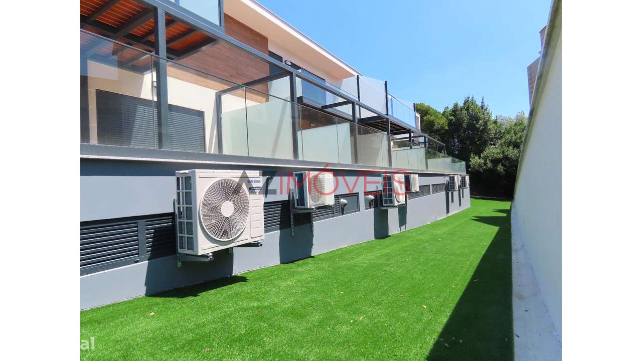 MORADIA NOVA  T3 NO CENTRO DE LEIRIA-39