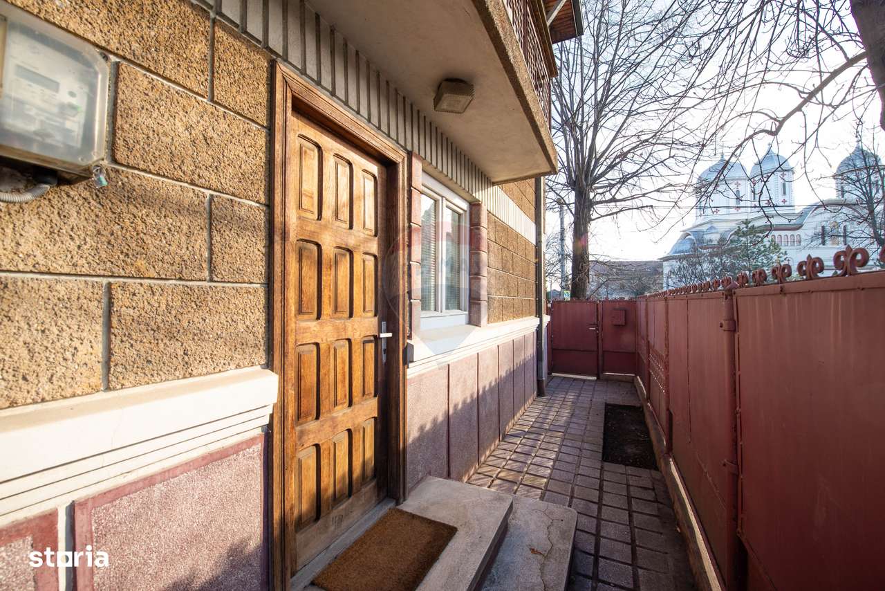 Casa Vila cu 7 camere de vanzare 250 mpu, 200 mp teren,  Buzau-2