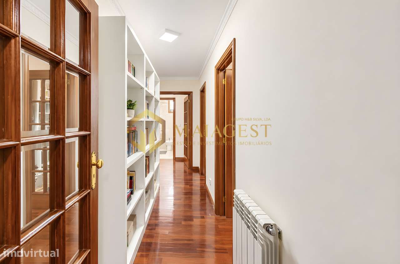Apartamento T2+1 com Suite e Varanda no Centro de Gaia-2