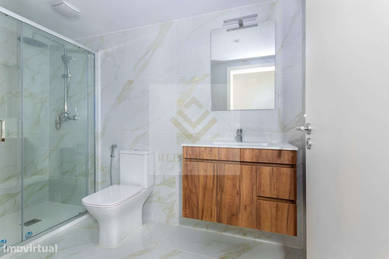 T2 duplex renovado com 122m² em Argoncilhe-17