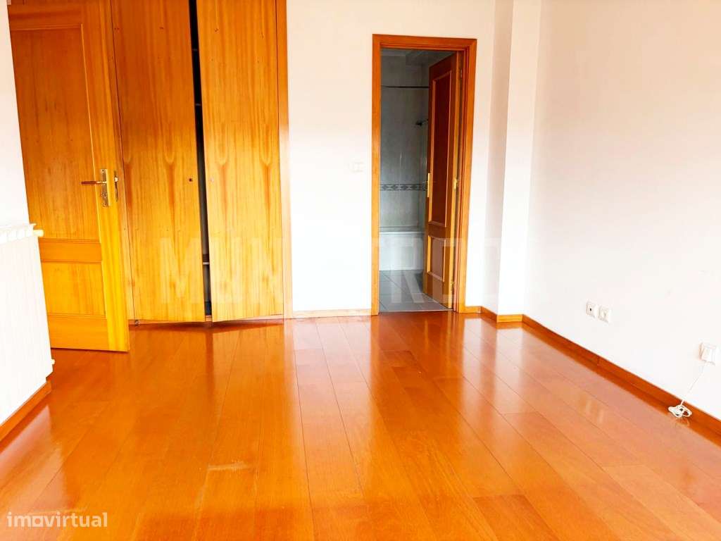 Apartamento T4 S. Vitor-10