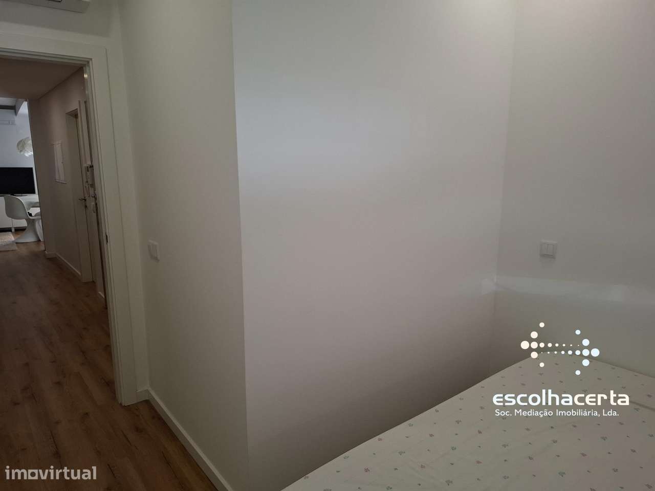 Apartamento T2 com Terraço Baixa de Setúbal-24