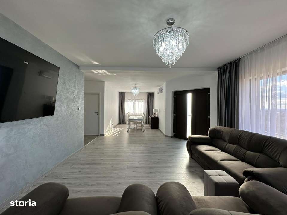 Casa, P+M, 179 mp, Carcea, Zona Selgros - Imagine principală: 2/15