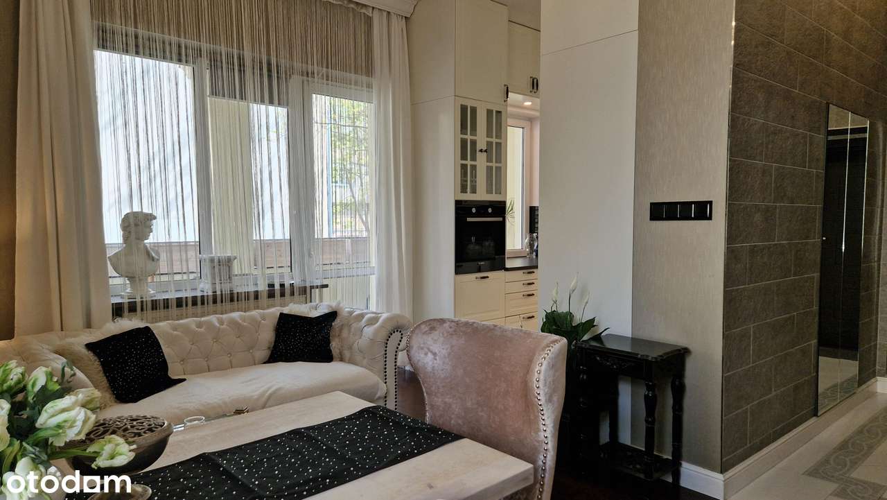Stylowy apartament w kamienicy z loggią-1