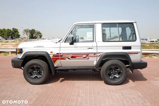 Toyota Land Cruiser - 31