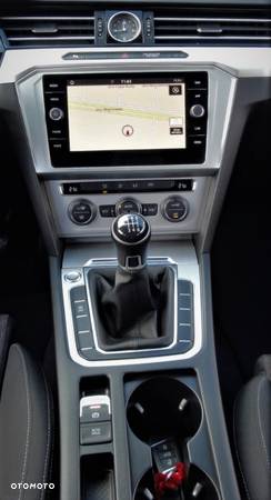 Volkswagen Passat 2.0 TDI BMT Comfortline - 19