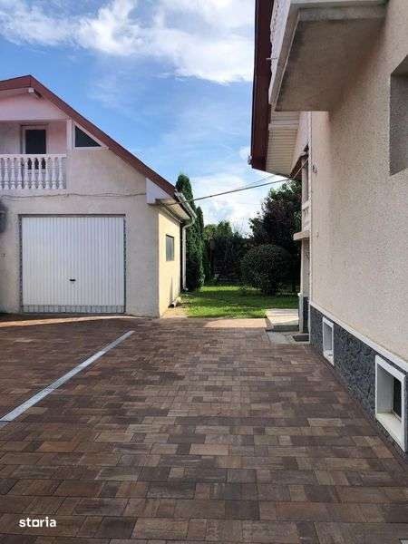 Casã de vânzare zona Lucian Blaga/ Peco Omv- Satu Mare - Imagine principală: 5/8