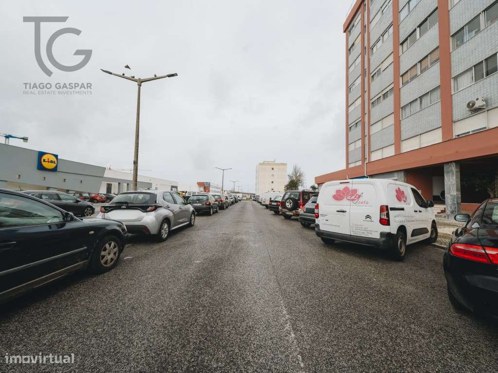 Apartamento T3 com 2 WC nas Caldas da Rainha-11