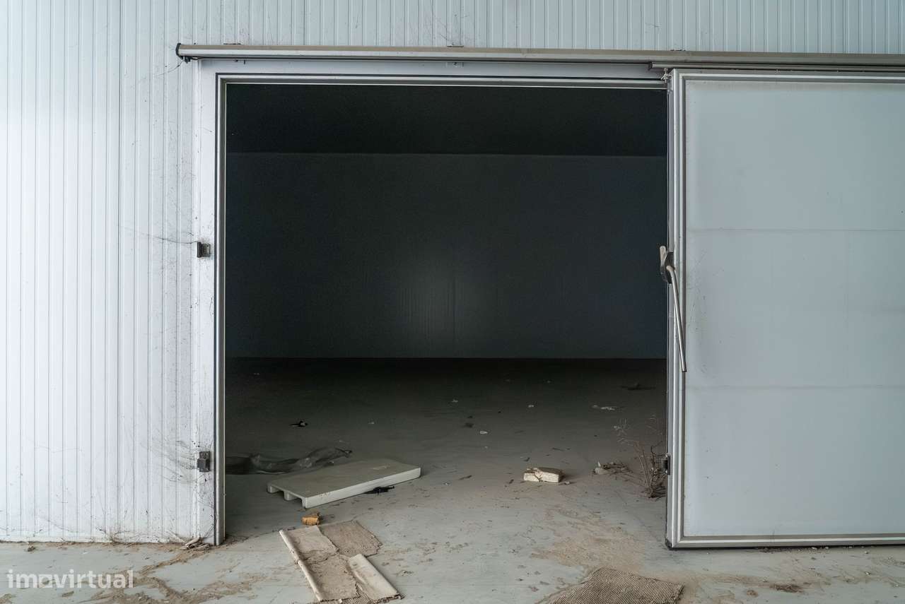 Entreposto em A-dos-Cunhados 8040m2-15