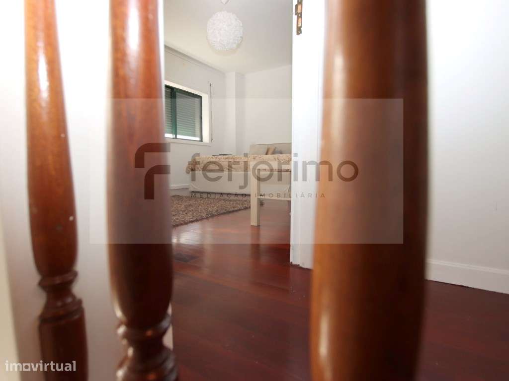 Moradia Geminada T3 com Vista Deslumbrante sobre Guimarães-41