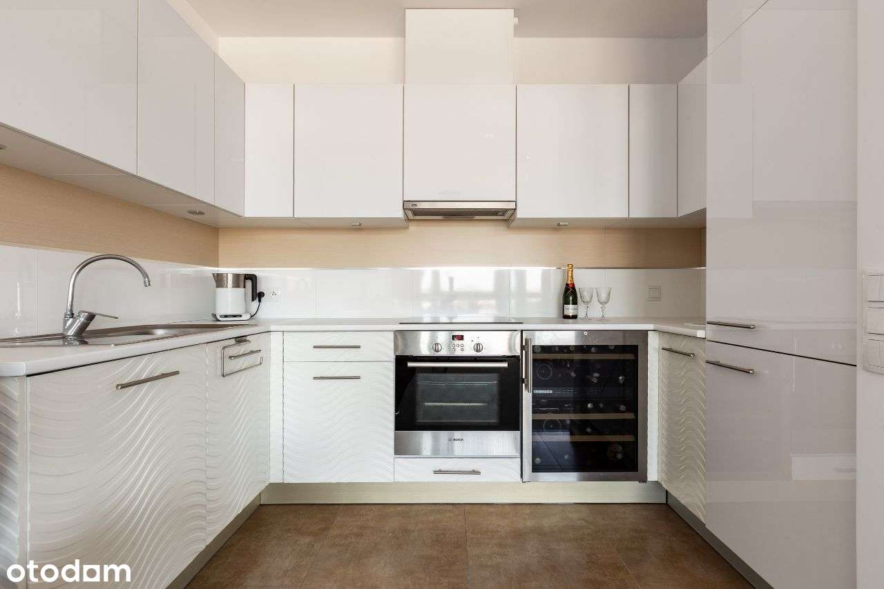 Apartment with sea view-7