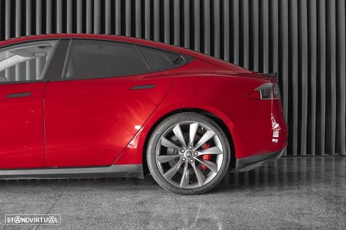 Tesla Model S P85D - 9