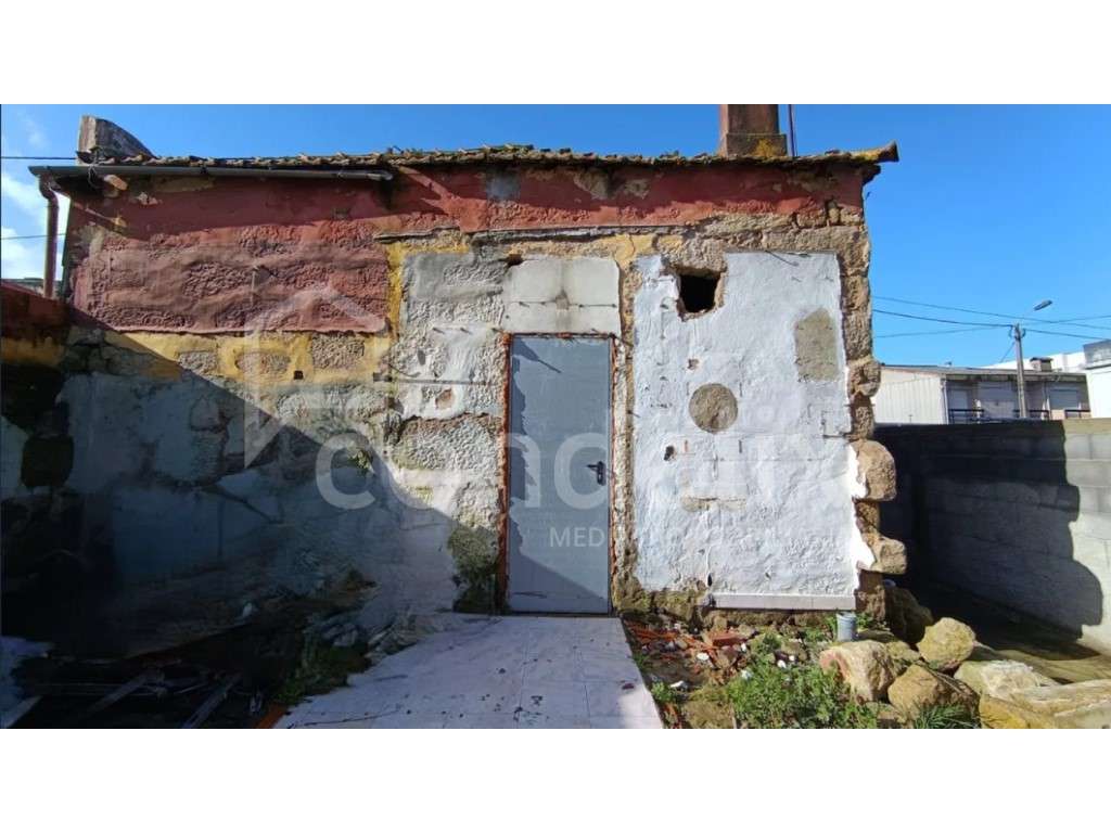 Moradia para recuperar em Matosinhos, com projeto aprovado-7