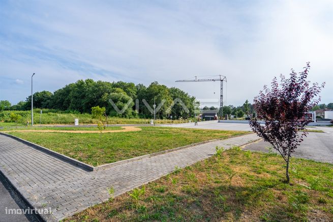 Lote de Terreno  Venda em Loureira,Vila Verde-12