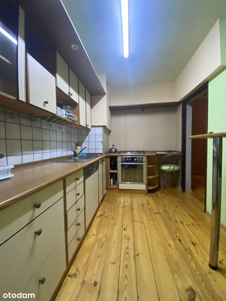 Przestronne 4-pokojowe mieszkanie z balkonem-1