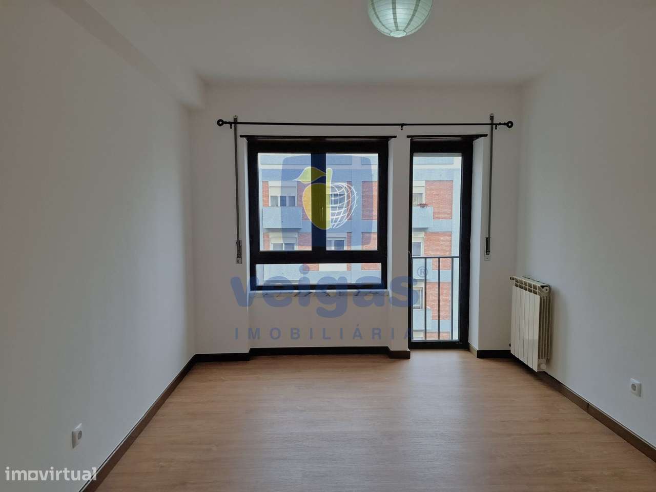 Apartamento T3 remodelado com terraço panorâmico, garagem e elevador,-21