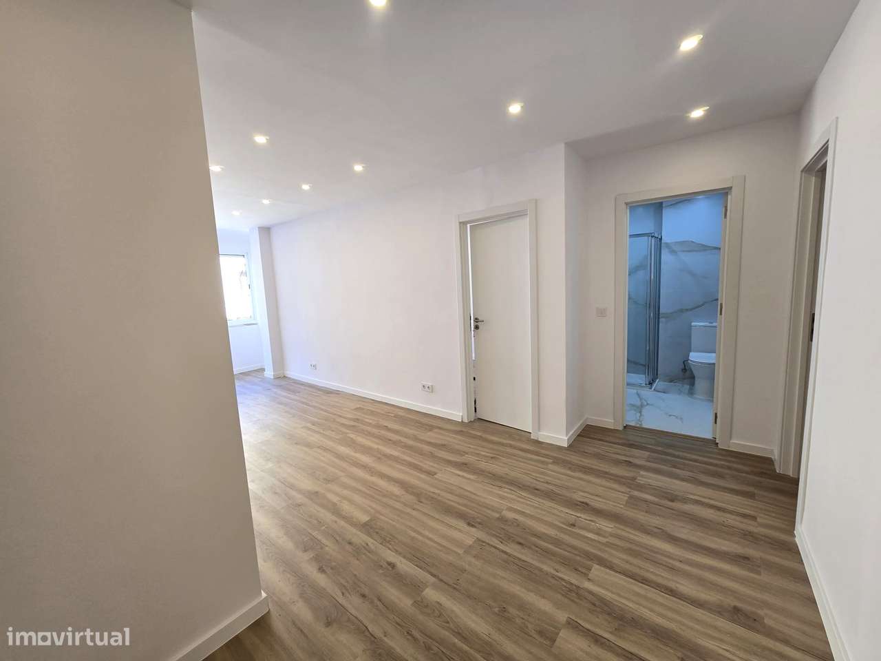 Apartamento Totalmente Remodelado T2 - Amadora-8