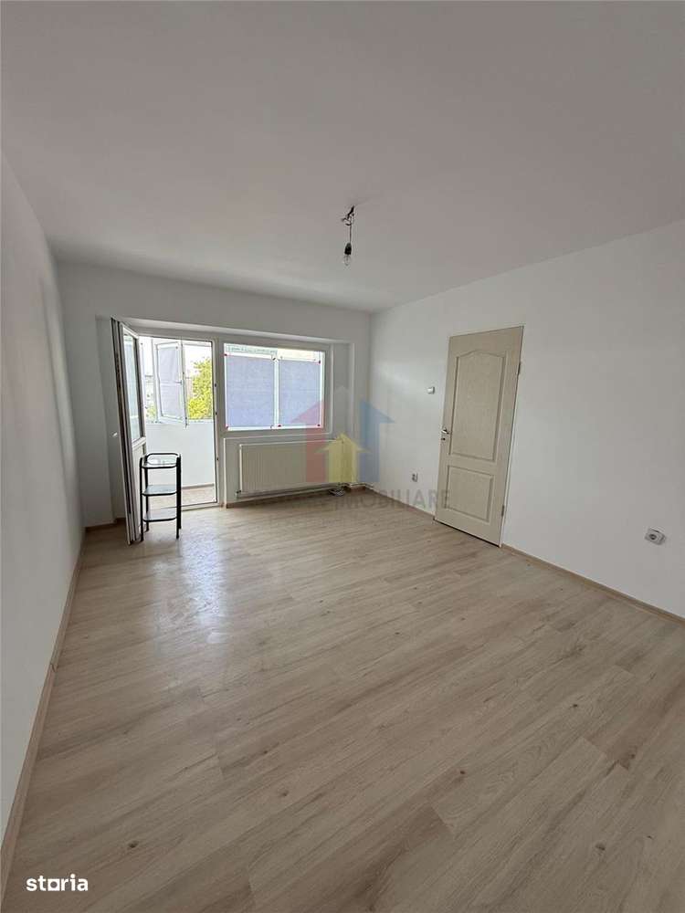 Garsoniera Obor, conf 1, 30 mp,  renovata complet Libera - Imagine principală: 1/10