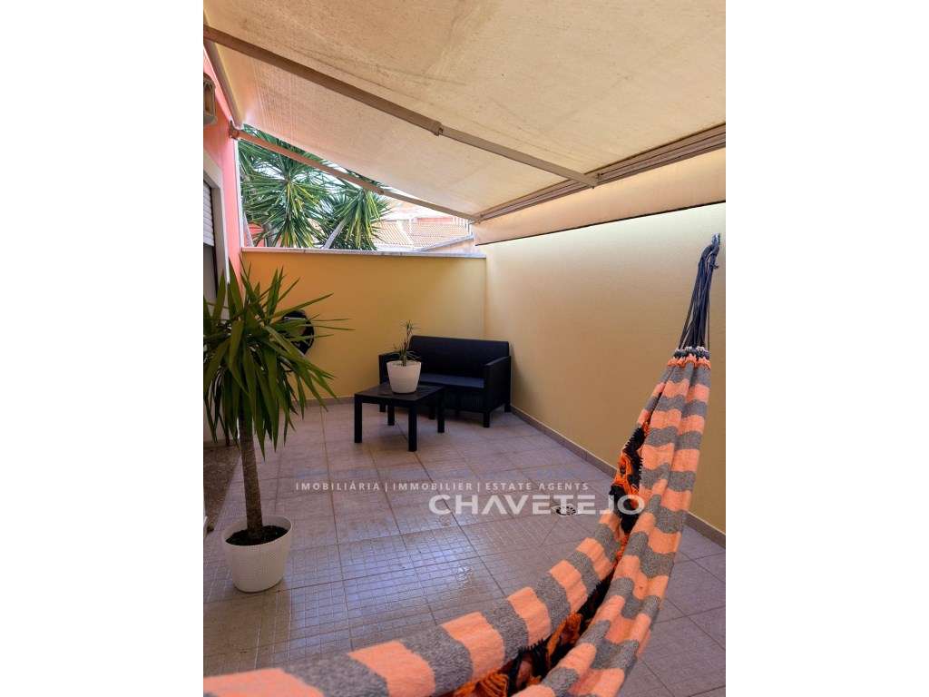Duplex com garagem na cave em condomínio privado na bela cidade de ...-25