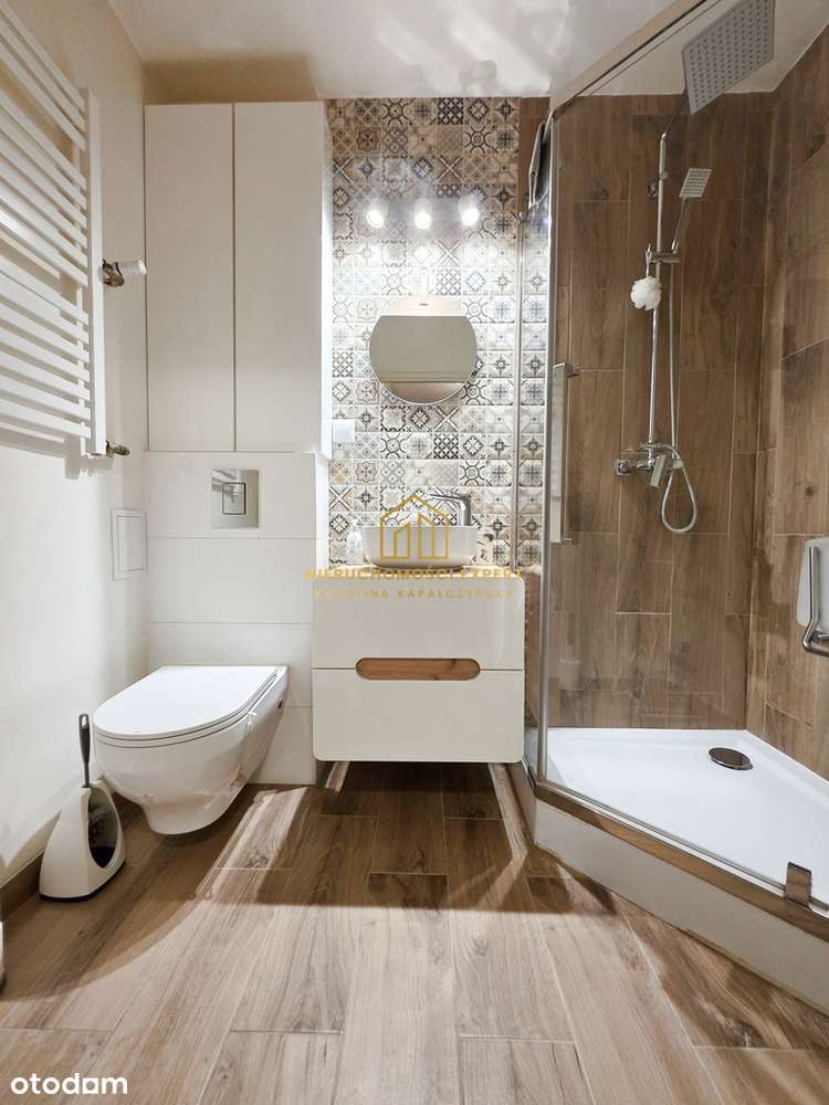 2 pokoje z dużym balkonem i piwnicą-11