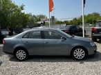 Volkswagen Jetta 1.9 TDI DSG Comfortline - 22