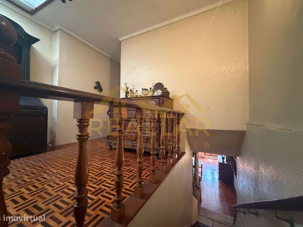 Oportunidade Única no Coração do Centro Histórico de Vila do Conde-8