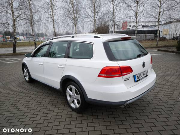 Volkswagen Passat Alltrack 2.0 TDI 4Motion DSG BlueMotion Tec - 15